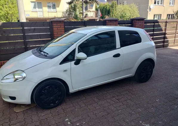 fiat Fiat Punto cena 7000 przebieg: 299700, rok produkcji 2012 z Ząbki